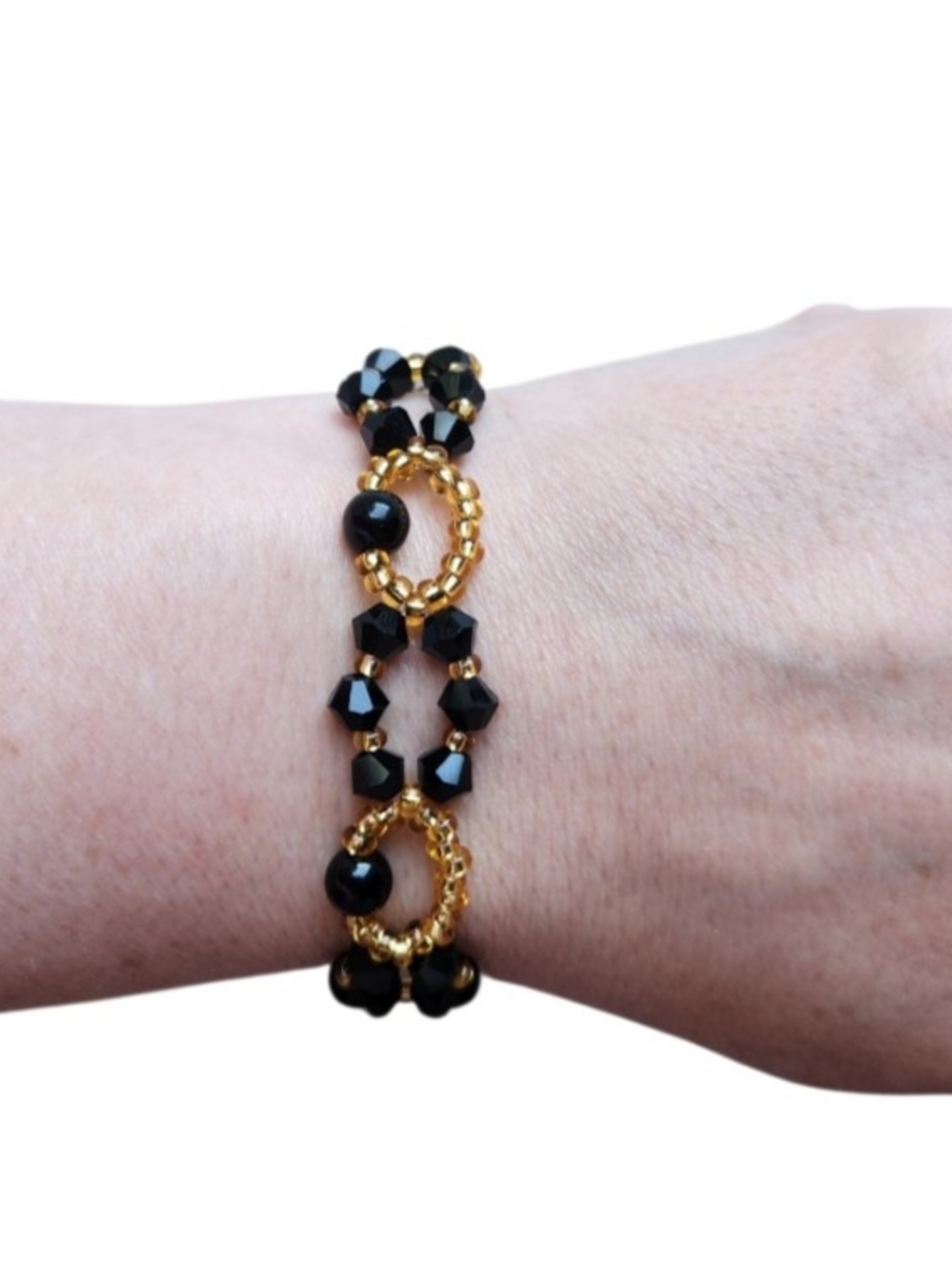 Elegant Black and Gold Beaded Bracelet